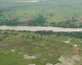 Meanderende rivier in Benin.